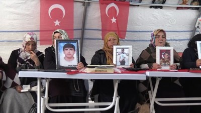 Diyarbakır Annelerinin Evlat Nöbeti 82'Nci Gününde