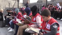KıZıLAY - Evden Getirdikleri Kitapları Okuduktan Sonra Köylere Göndermek İçin Bağışladılar