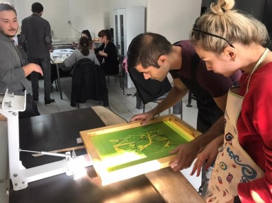 İlk Serigrafi Çalıştayı Gerçekleştirdi