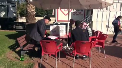 Kan Verip Can Kurtarmayı 17 Yıldır Sürdürüyor