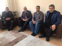 ŞAMIL AYRıM - Milletvekili Ayrım Otogarda Hayatını Kaybeden Akrabasının Evine Taziyede Bulundu