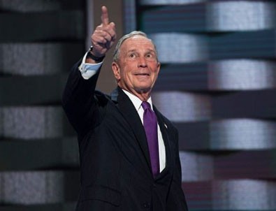 ABD'li Milyarder Bloomberg, 2020 Başkanlık adayı olduğunu açıkladı