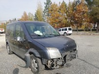 TİCARİ ARAÇ - Çalıntı Araç Şarampole Yuvarlandı