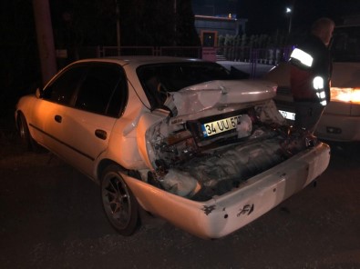 D100 Karayolunda Kamyon Otomobile Arkadan Çarptı Açıklaması 4 Yaralı