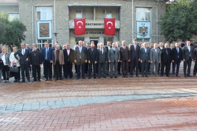 Elazığ'da, 'Öğretmenler Günü' Kutlamaları