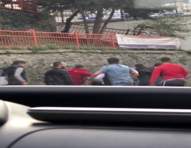 İstanbul'da Feci Ölüm Sonrası Tekme Ve Tokatlı Kavga Kamerada