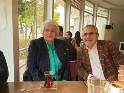 45 Yıl Sonra Öğretmenini Buldu