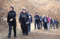HÜSEYIN DEMIREL - Akyurt'ta Öğretmenlere Saygı Trekking Yürüyüşü