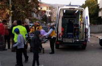 TİCARİ ARAÇ - Hafif Ticari Araç İle Bisiklet Çarpıştı Açıklaması 2 Yaralı