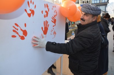 Hakkari'de Kadınlar Şiddete 'Hayır' Dedi