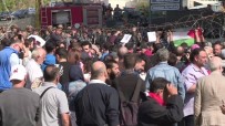 ÇEVİK KUVVET POLİSİ - Hizbullahçı Gruplarla Protestocular Karşı Karşıya