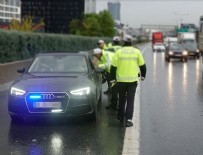 ŞERİT İHLALİ - İçişleri Bakanlığı: Çakar uygulamasında eski milletvekillerine ayrıcalık yok