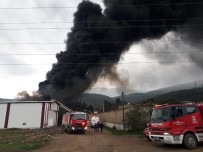 İTFAİYE ARACI - İzmir'de Büyük Yangın Açıklaması Onlarca Ekip Bölgede