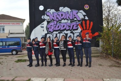 Kadın Astsubaylar, 'Kadına Şiddete Dur' Dedi