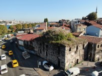 AYAKAPI HAMAMI - Mimar Sinan'ın Hamamı 2,5 Milyon Dolara Satılık