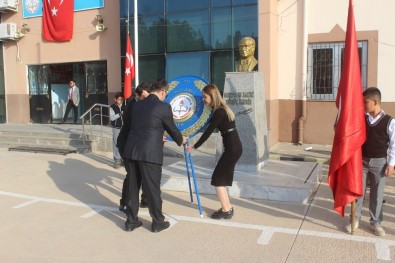 Yavuzeli'de 24 Kasım Öğretmenler Günü Kutlandı