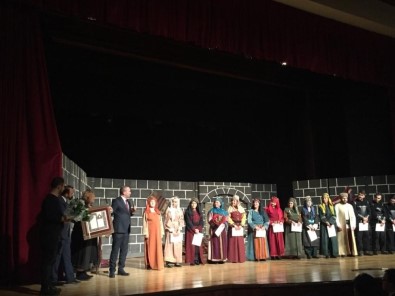 'Anadolu Kadınları Açıklaması Bir Bâcıyân-I Rûm Hikayesi' İsimli Oyun Seyirciyle Buluştu