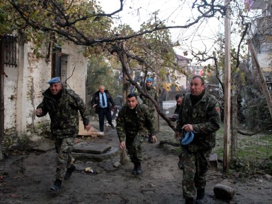 Arnavutluk Depreminde Ölü Sayısı 9'A Yükseldi
