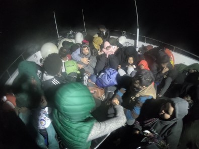 Ayvalık'ta 143 Mülteci Yakalandı
