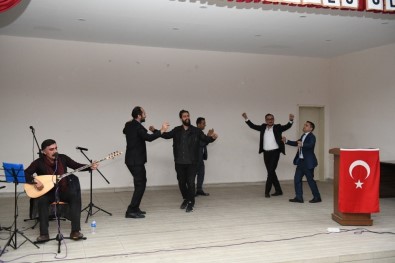 Çatak'ta Şiir Ve Müzik Dinletisi