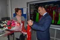 ŞEHİT POLİS - Emniyet Müdüründen Şehit Eşine Derste Sürpriz Ziyaret
