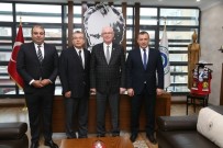 ESKIŞEHIRSPOR - Eskişehirspor Başkanı Mustafa Akgören Kazım Kurt'u Ziyaret Etti