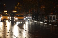 İstanbul'da Beklenen Yağmur Başladı