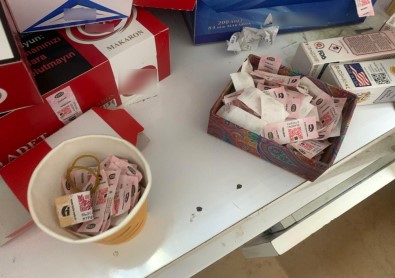 İstanbul'da Kaçak Tütün Operasyonu Açıklaması 1 Gözaltı