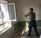 Jandarma Eline Fırça Alıp, Köy Okulunu Boyadı Haberi