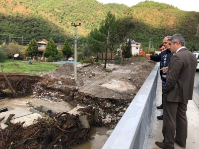 Marmaris'te Yağış Ve Fırtınanın İzleri Siliniyor