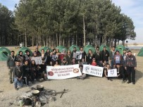 BALIK AVI - NEVÜ Balıkçılık Ve İzci Kulüpleri Çadır Kurup Kamp Yaptı