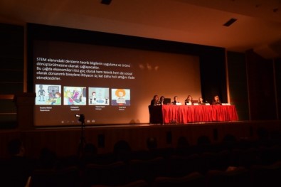 Anadolu Üniversitesi'nde 'Sanat Eğitiminde Yeni Değerler' Paneli