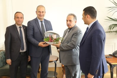 Eğitim Camiasından Başkan Yalçın'a Teşekkür