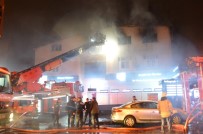 TEKSTİL ATÖLYESİ - Güngören'de Bin Metrekarelik Tekstil Atölyesinde Yangın Açıklaması 2 Yaralı