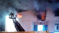 GENÇ OSMAN - Güngören'de Tekstil Atölyesinde Çıkan Yangında Yaralananların Sayısı 5'E Yükseldi