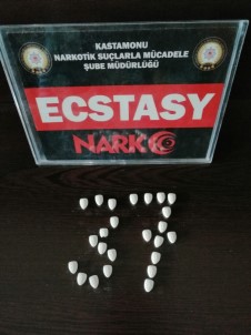 Narkotik Ekiplerinden Uyuşturucu Operasyonu