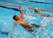 BEDEN EĞİTİMİ - Özel Gereksinimli Çocuklar Yüzme Öğreniyor