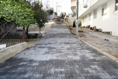 Şelale Mahallesinde Parke Çalışması