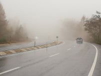 Zonguldak'ta Sis, Görüş Mesafesi 50 Metreye Düştü