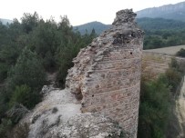 BIZANS - Bizans Döneminden Kalan Yapıtlar Definecilerin Gözdesi Oldu