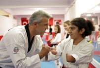 DÜNYA ŞAMPİYONASI - Dünya Şampiyonu Engel Tanımıyor