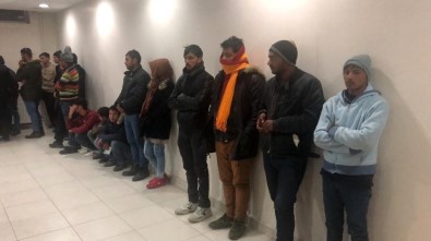 Kahramanmaraş'ta 34 Kaçak Göçmen Yakalandı