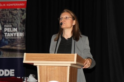 AKM'de 'Madde Bağımlılığı' Konulu Sağlık Konferansı Düzenlendi