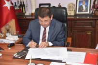 İLKAY - Başkan Tokat, Doğa Dostu Belediye Başkanı Taahhütnamesini İmzaladı