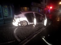 EDİRNE - Dikkatsiz Sürücü, Şehir Polis Kamerasının Bulunduğu Direği Yıktı
