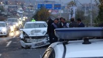 HAYVAN PAZARI - Diyarbakır'da Zincirleme Trafik Kazası Açıklaması 4 Yaralı