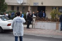 CUMHURİYET SAVCISI - Yalnız Yaşayan Yaşlı Adam Evinde Ölü Bulundu