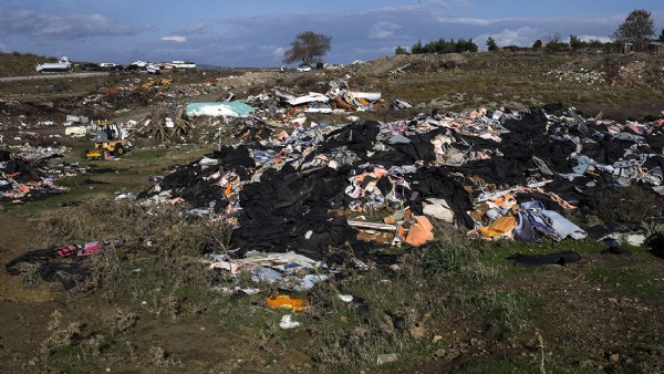 Umuda yolculuktan can yelekleri ve botlar kaldı