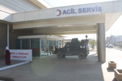 Diyarbakır'da Yaşlı Adam Eşini Bıçaklayarak Öldürdü