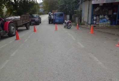 Gaziantep'te Motosiklet Yayaya Çarptı Açıklaması 3 Yaralı